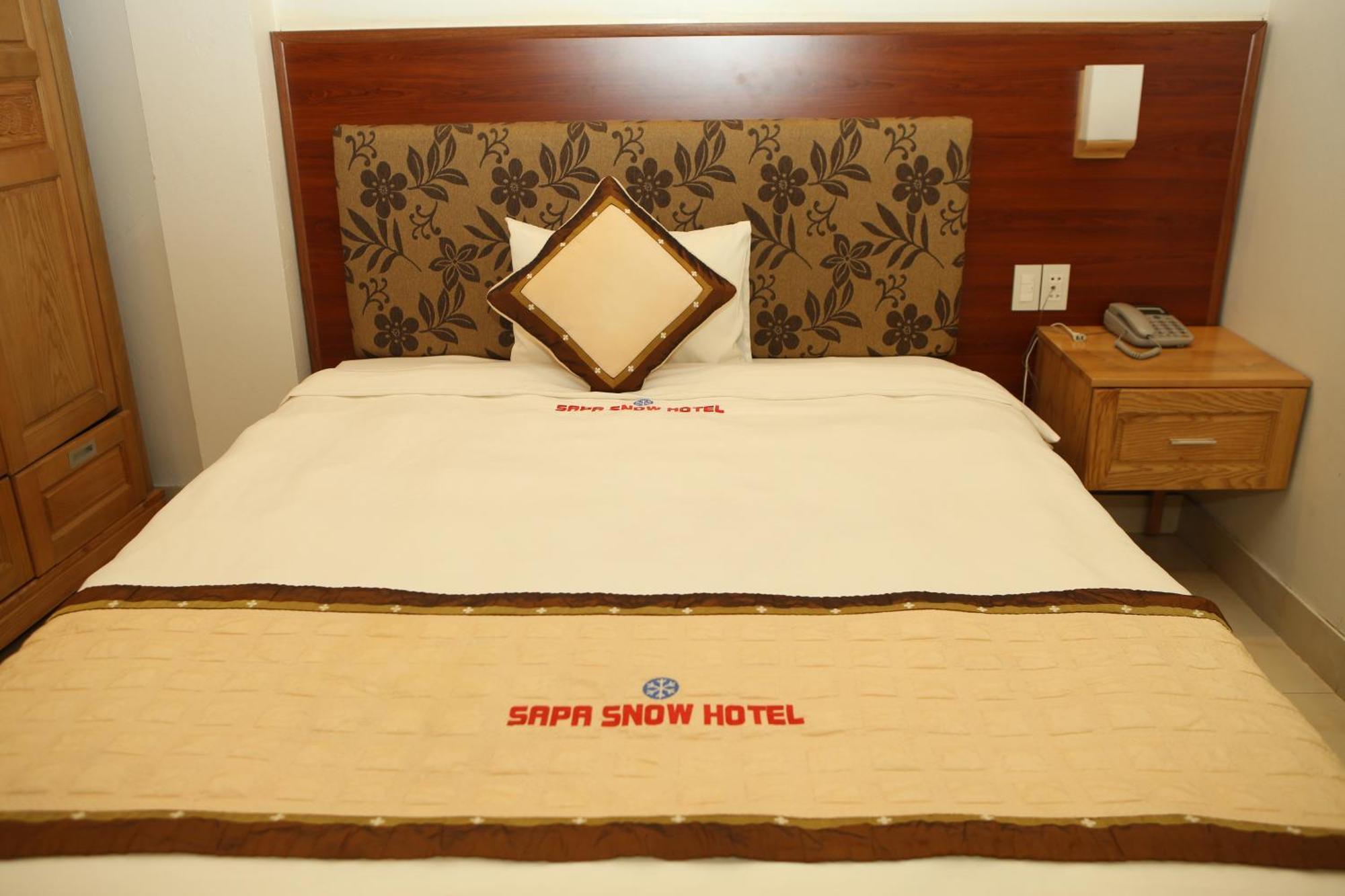 Snow Hotel